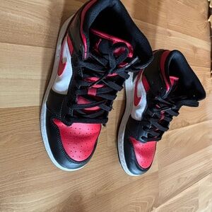 Nike Black and Red Kids Sneakers